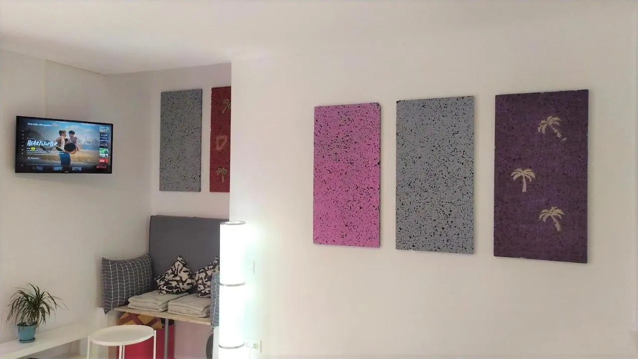 Fantastico Apartments Ruhige Top-Lage, Balkon Oder Terrasse, Gratis Parkplatz & Klimaanlage, Ideal Fuer Paare Und Alleinreisende Puerto de la Cruz  Spain